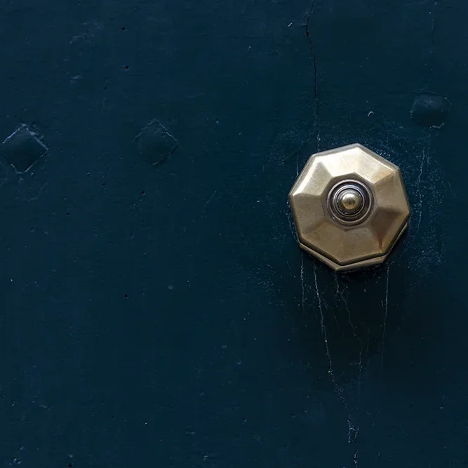 <strong>Les Portes #810 - Aix-en-Provence | 13</strong> <small>© Rémy SALAÜN</small>