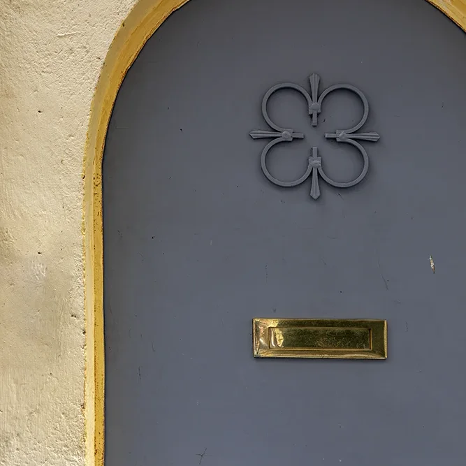 <strong>Les Portes #821 - Aix-en-Provence | 13</strong> <small>© Rémy SALAÜN</small>